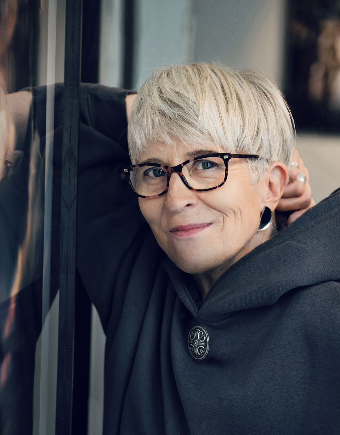 Marja Pirilä – Valo & pimeys -näyttely Kimmo Pyykkö -taidemuseossa 12.6.2027–9.1.2028 kutsuu pysähtymään valon, tilan ja ajan leikkauspisteeseen tarkkailemaan ympäröivää maailmaamme uusin silmin. Camera obscura -ilmiö johdattaa valokuvauksen juurille, kuvan syntyyn.